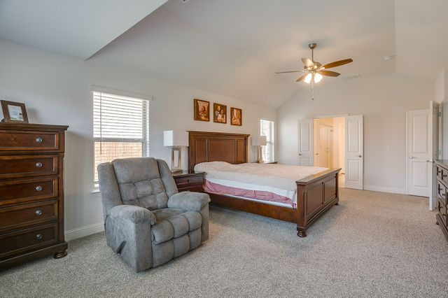 307 Pineview Lane, Ponder, TX 76259