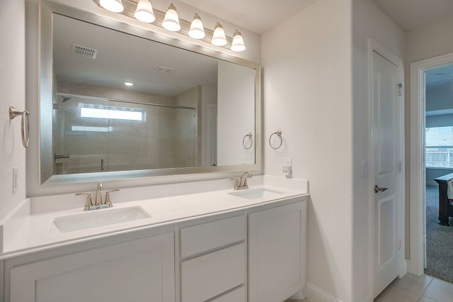 307 Pineview Lane, Ponder, TX 76259