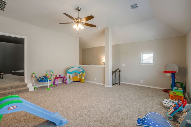 307 Pineview Lane, Ponder, TX 76259