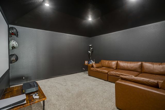 307 Pineview Lane, Ponder, TX 76259