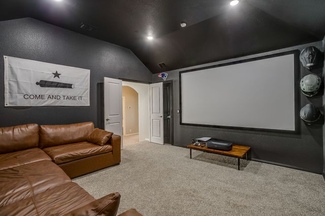 307 Pineview Lane, Ponder, TX 76259