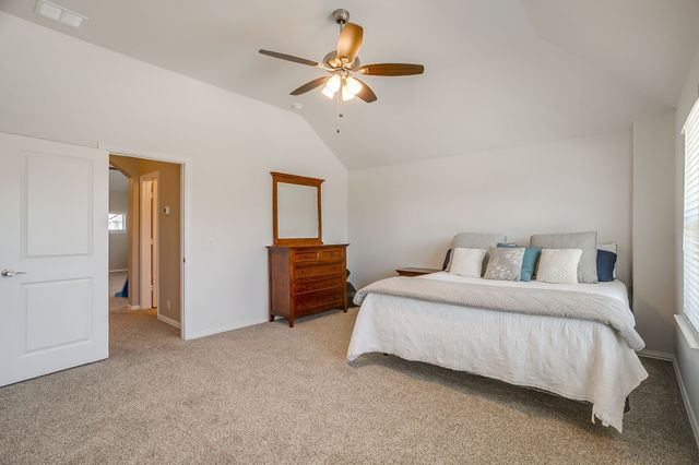 307 Pineview Lane, Ponder, TX 76259