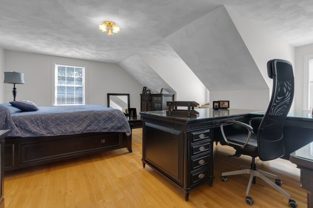 121 Nonantum St B, Boston, MA 02135