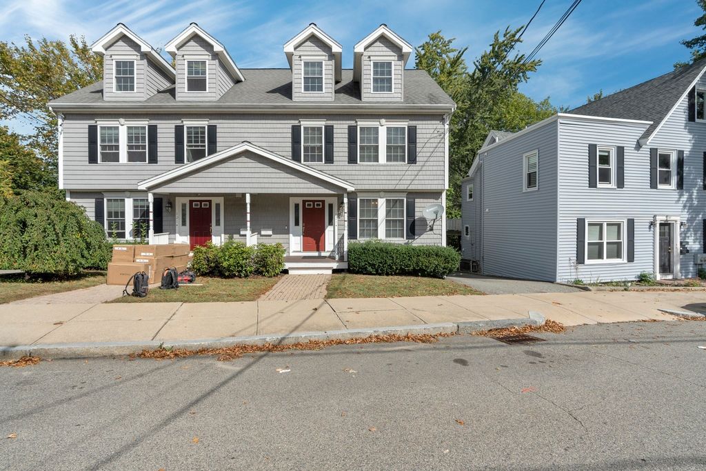 121 Nonantum St B, Boston, MA 02135