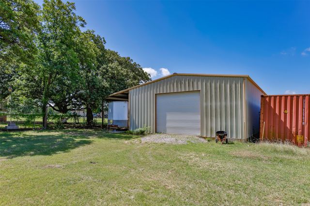 578 County Road 134, Gainesville, TX 76240