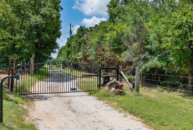 578 County Road 134, Gainesville, TX 76240