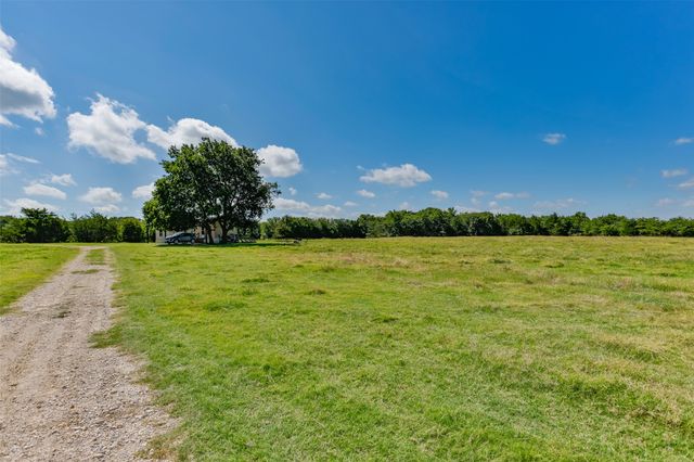 578 County Road 134, Gainesville, TX 76240