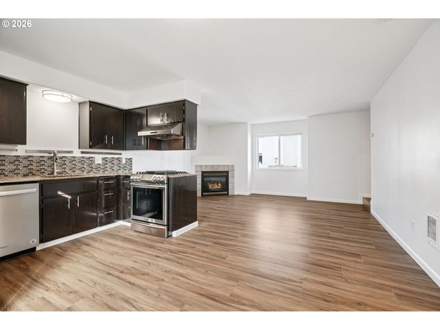 2327 Se LEE Ln, Portland, OR 97233