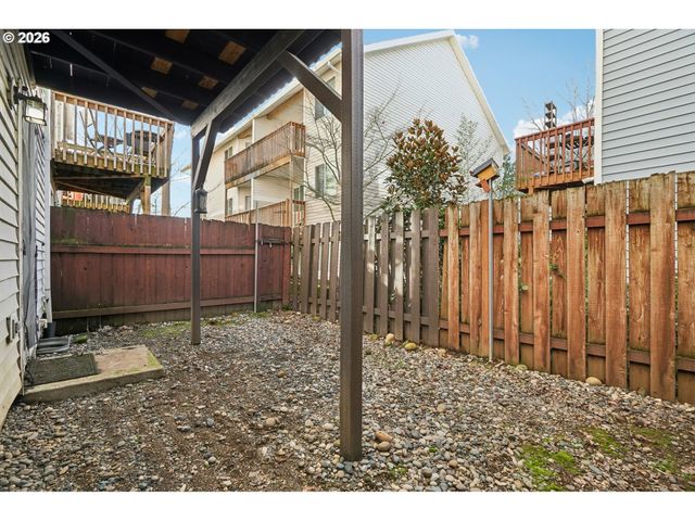 2327 Se LEE Ln, Portland, OR 97233