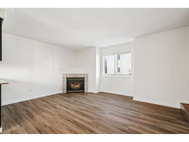 2327 Se LEE Ln, Portland, OR 97233