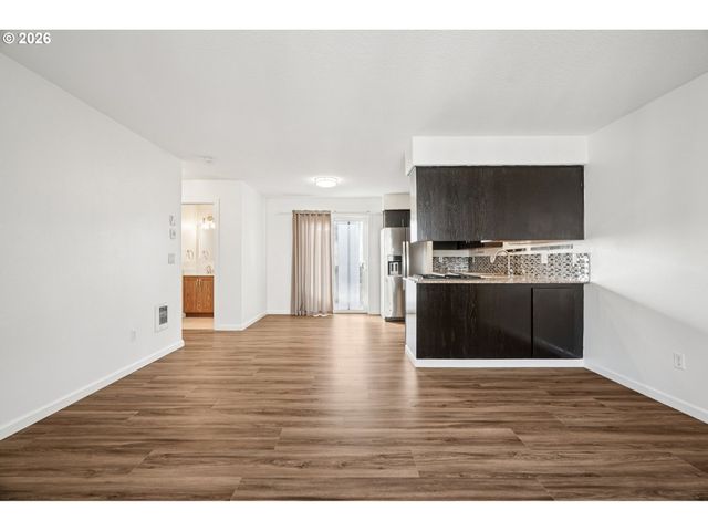 2327 Se LEE Ln, Portland, OR 97233