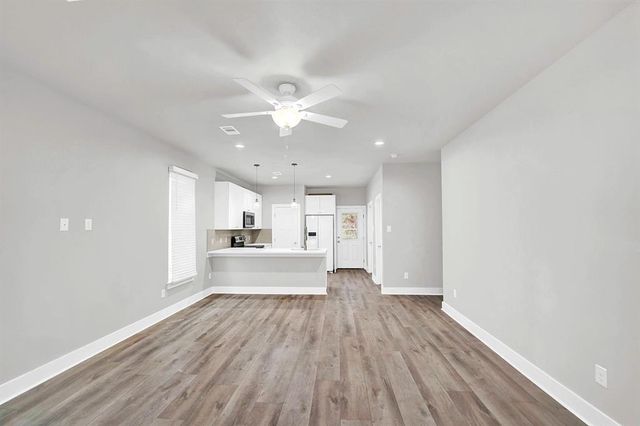 400 Shady Bluff DR, Wimberley, TX 78676