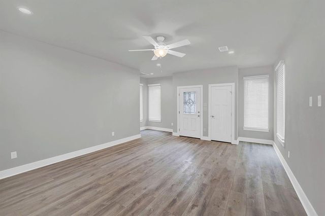400 Shady Bluff DR, Wimberley, TX 78676