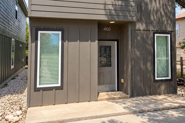 400 Shady Bluff DR, Wimberley, TX 78676