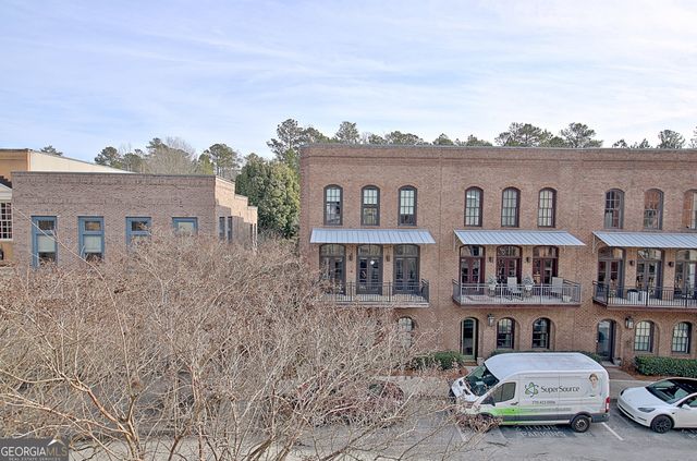 9117 Selborne Lane, Chattahoochee Hills, GA 30268