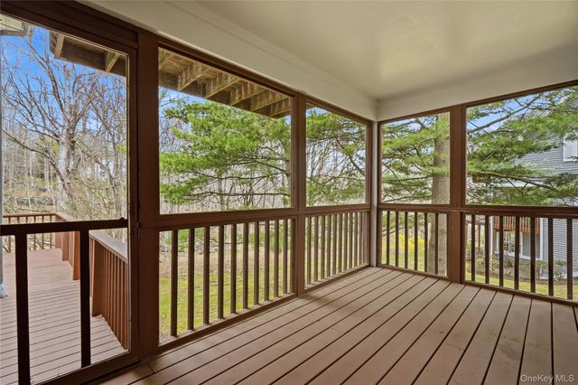 146 Fieldstone Drive, Mount Kisco, NY 10549