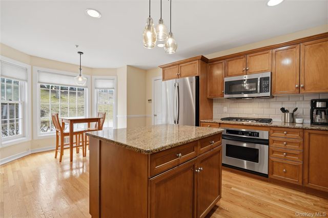 146 Fieldstone Drive, Mount Kisco, NY 10549