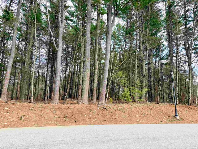 138 Exeter Rd Apt 11, Epping, NH 03042