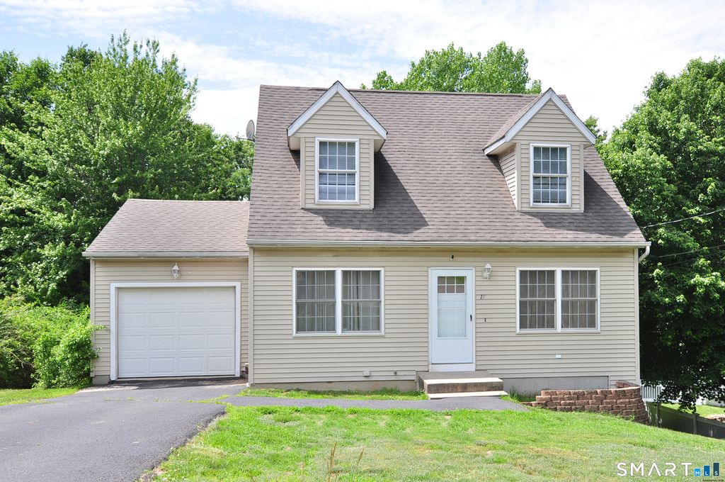 17 Irene Avenue, Waterbury, CT 06705