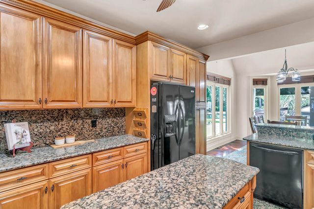 105 Satling Court, Ridgeville, SC 29472
