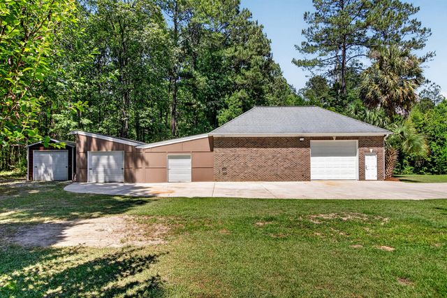 105 Satling Court, Ridgeville, SC 29472
