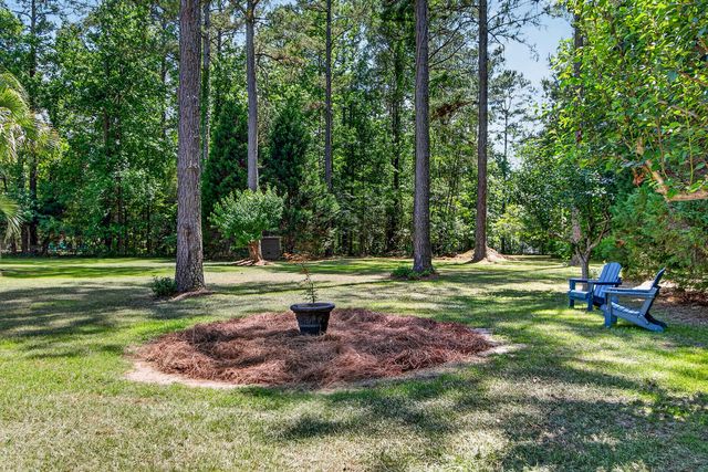 105 Satling Court, Ridgeville, SC 29472