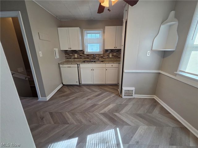 994 Yellowstone Avenue, Cleveland Heights, OH 44121