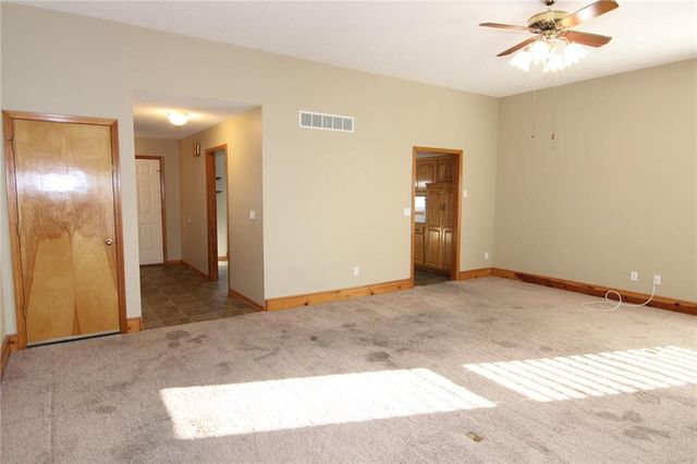 136 E Nelson Circle, Olathe, KS 66061