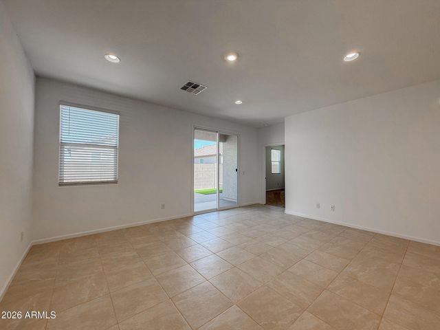 9810 W PINCHOT Avenue, Phoenix, AZ 85037