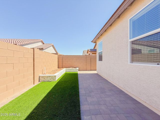 9810 W PINCHOT Avenue, Phoenix, AZ 85037