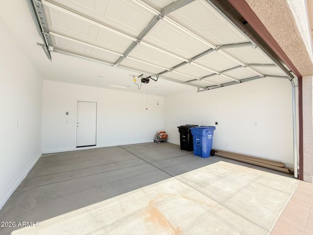 9810 W PINCHOT Avenue, Phoenix, AZ 85037