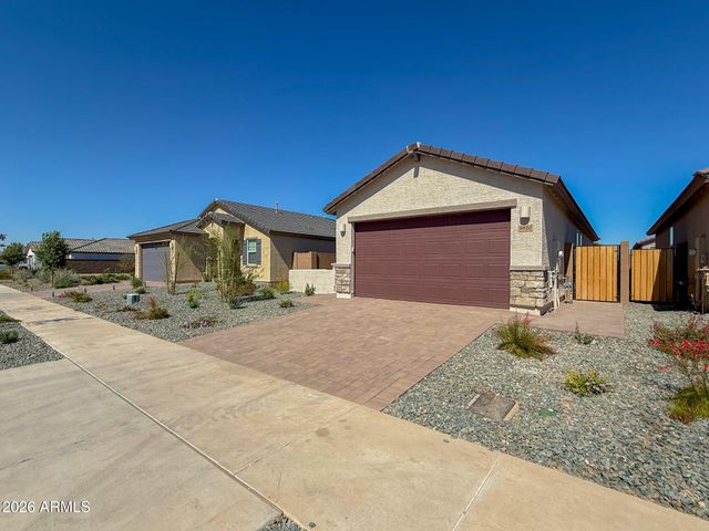 9810 W PINCHOT Avenue, Phoenix, AZ 85037