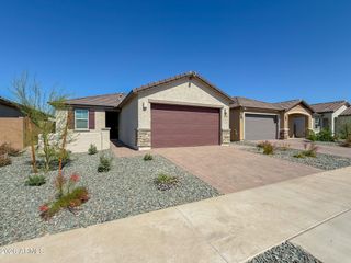 9810 W PINCHOT Avenue, Phoenix, AZ 85037