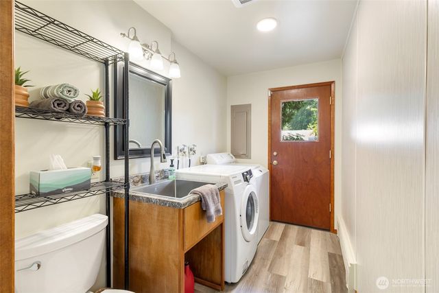 10615 SE 244th Street, Kent, WA 98030