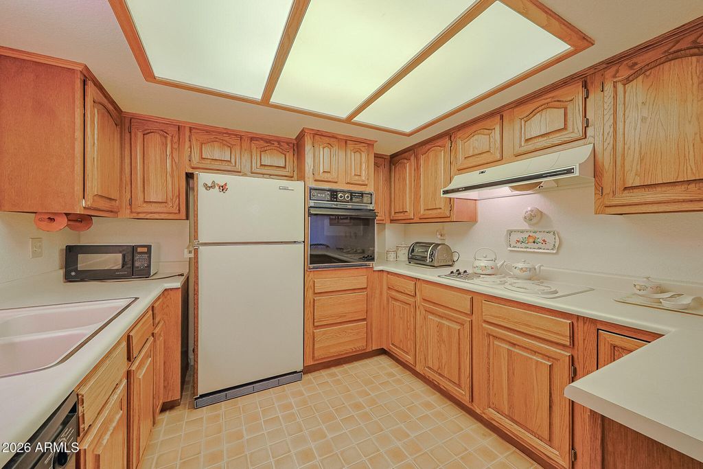 17404 N 99TH Avenue 214, Sun City, AZ 85373 — exterior