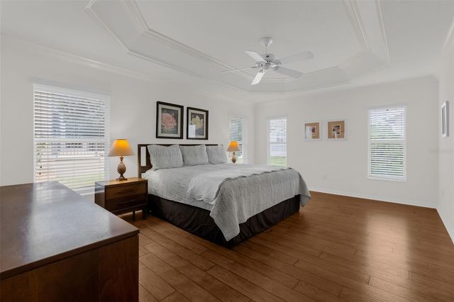 897 FOLKSTONE WAY, The Villages, FL 32162