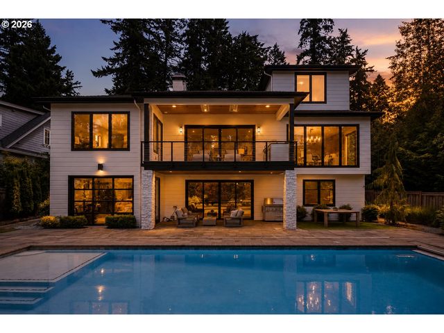1289 CHANDLER Rd, Lake Oswego, OR 97034