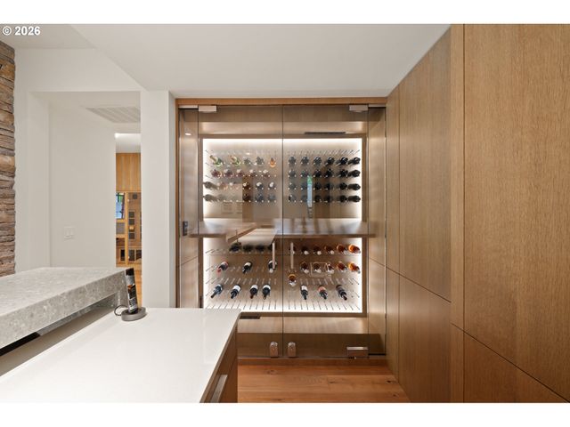 1289 CHANDLER Rd, Lake Oswego, OR 97034