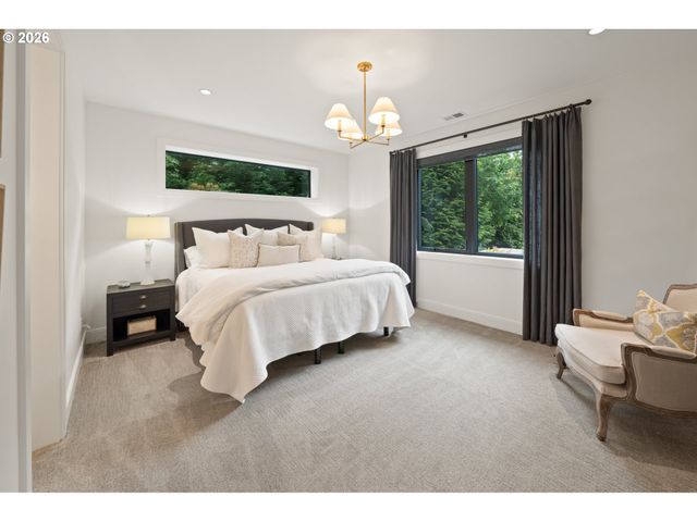 1289 CHANDLER Rd, Lake Oswego, OR 97034
