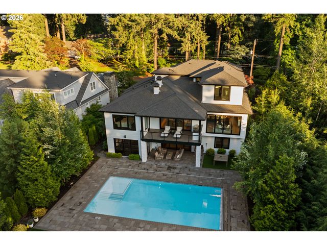 1289 CHANDLER Rd, Lake Oswego, OR 97034