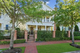 41 N Bay Boulevard, The Woodlands, TX 77380
