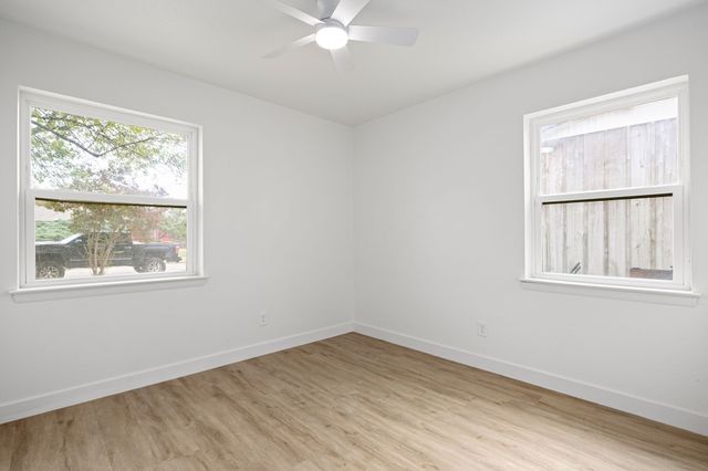 813 Bluebonnet Lane, Mesquite, TX 75149