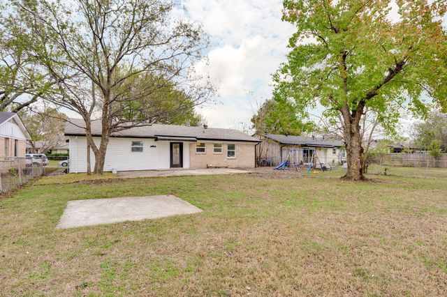 813 Bluebonnet Lane, Mesquite, TX 75149