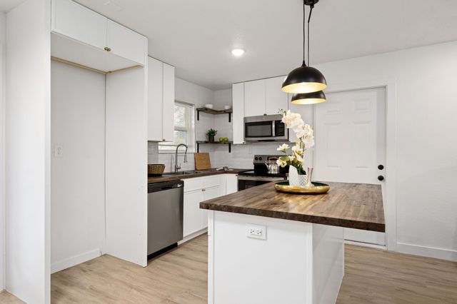 813 Bluebonnet Lane, Mesquite, TX 75149