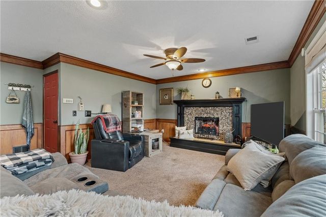 15132 W 147th Street, Olathe, KS 66062