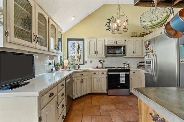 15132 W 147th Street, Olathe, KS 66062