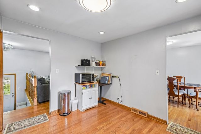 30W383 Bruce Lane, Naperville, IL 60563