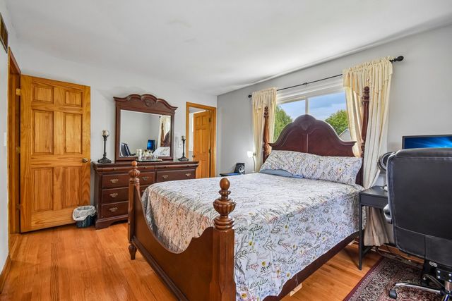 30W383 Bruce Lane, Naperville, IL 60563