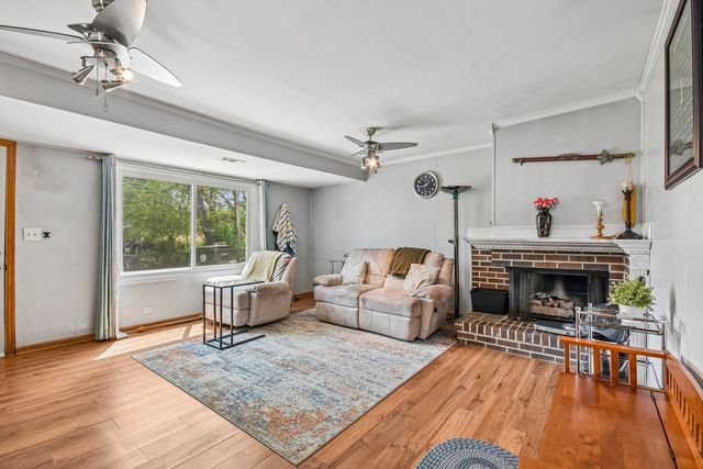 30W383 Bruce Lane, Naperville, IL 60563
