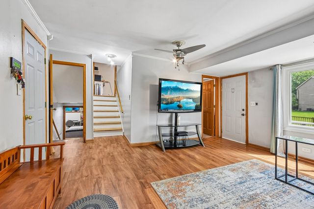 30W383 Bruce Lane, Naperville, IL 60563